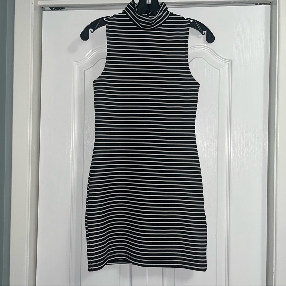 TOPSHOP BODYCON STRIPED DRESS sleeveless halter size 6 wedding summer cocktail